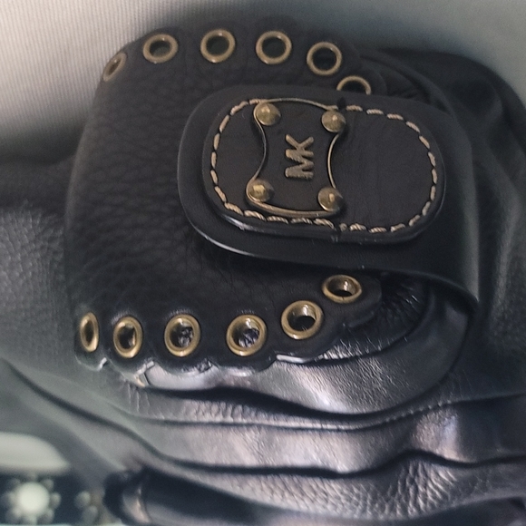 MICHAEL KOR Rare Black Leather Studded Shoulder Bag - Picture 4 of 9